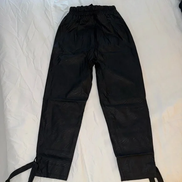 BOOHOO Black Faux Leather Jogger Pants - Picture 3 of 3